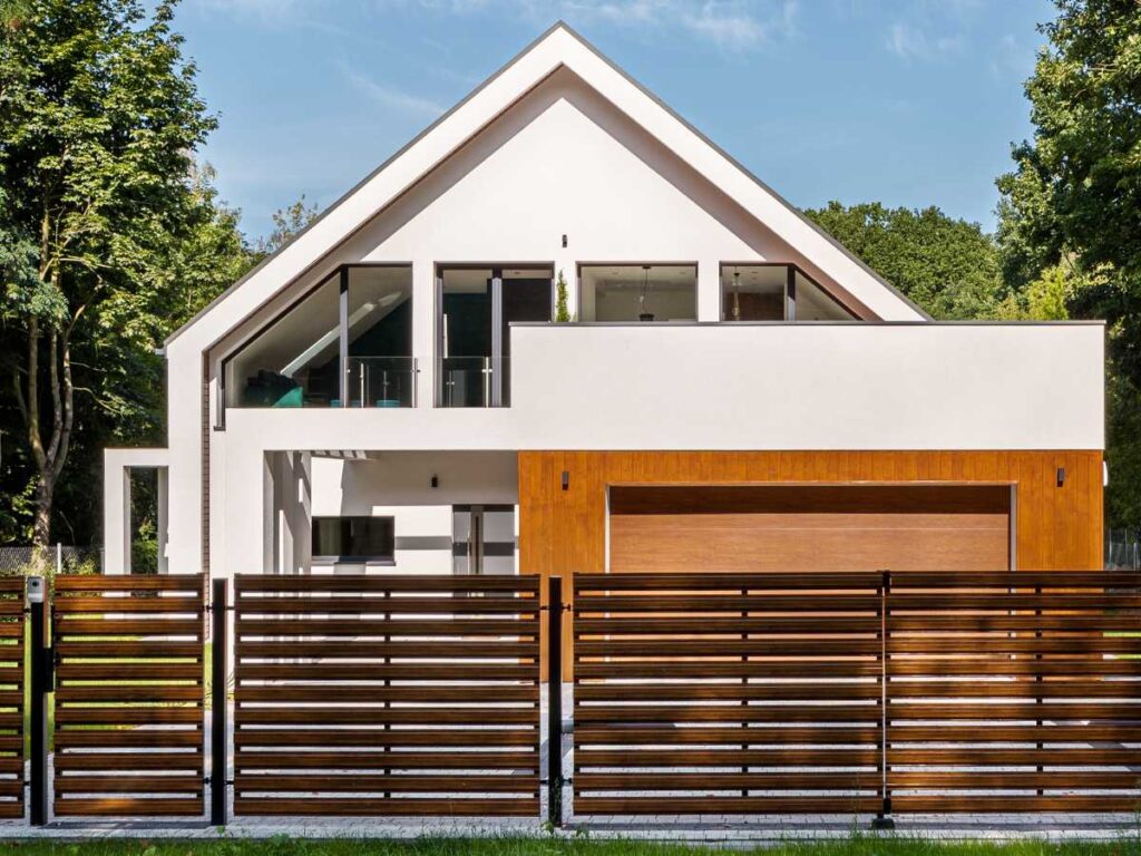 installing a fence for your rental property